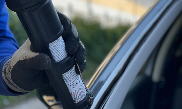 tools for the auto glass industry