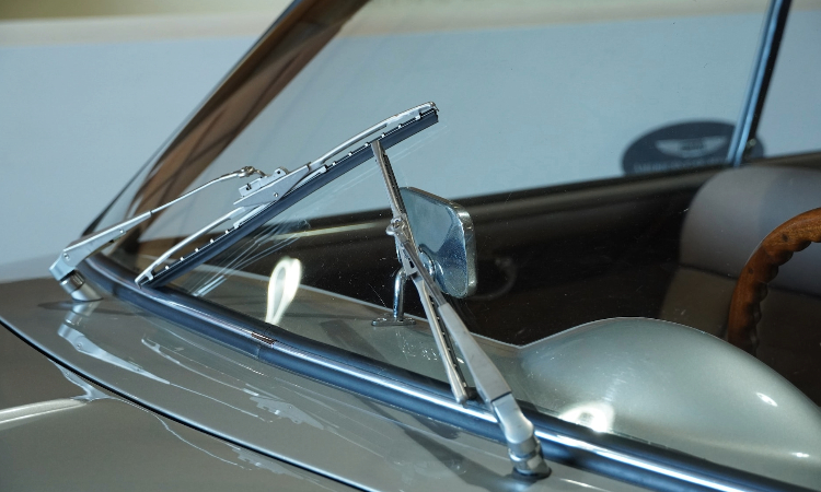 tools for auto glass installers