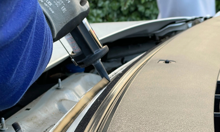 auto glass installer tools