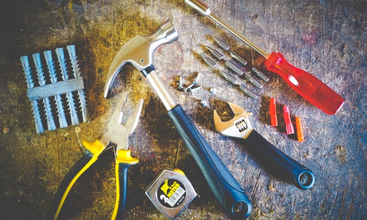 electrician tools