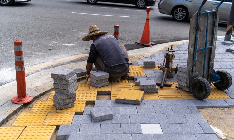 tools for pavers
